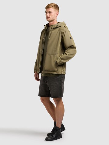 khujo - Chaqueta de entretiempo 'WERU' en verde