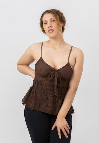 Haut Elara en marron