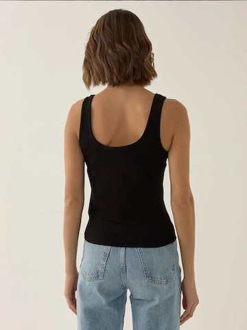 Hiccup Top in Schwarz