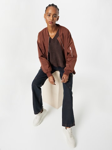 Pullover 'Ellen' di WEEKDAY in marrone