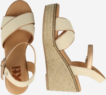 Xti Sandalen met riem in Beige