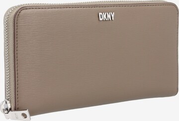 DKNY Wallet 'Bryant' in Beige