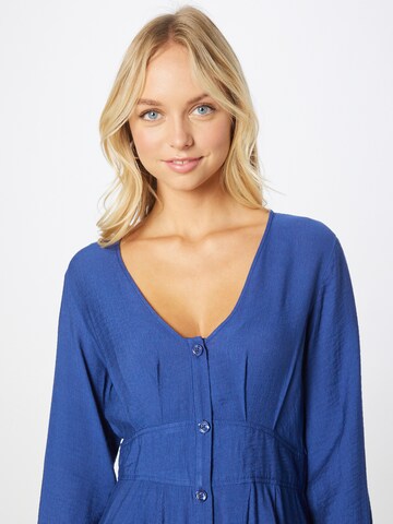 UNITED COLORS OF BENETTON Skjortklänning i blå