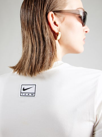 Nike Sportswear Tričko – bílá