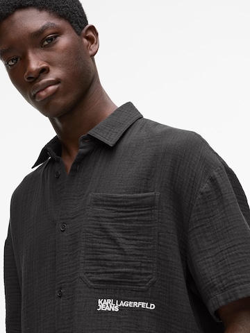 KARL LAGERFELD JEANS Regular Fit Paita värissä musta