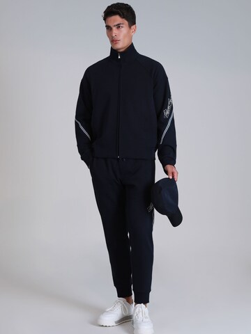 Lufian Regular Jogginghose ROADER in Blau