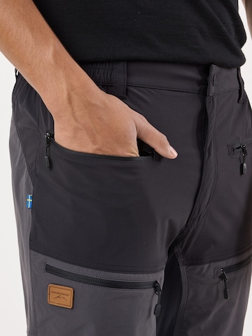 SWEDEMOUNT Regular Outdoorhose 'Lofoten'‌ in Grau