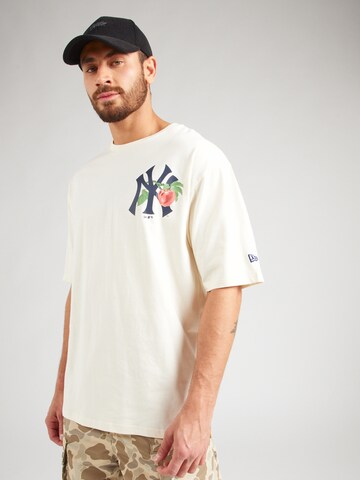 NEW ERA Póló 'MLB FRUIT NEYYAN' - fehér