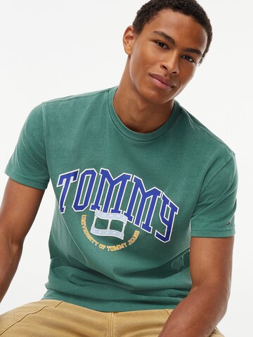 Tommy Jeans T-Shirt 'Varsity' in Grün