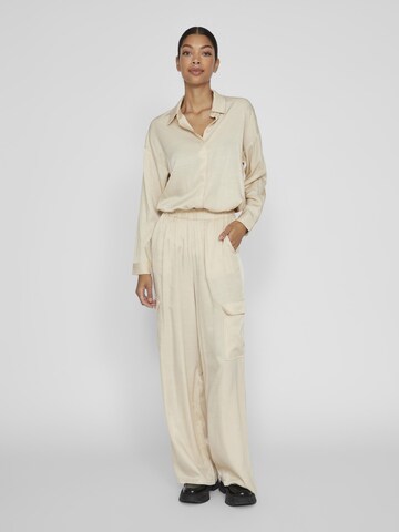 VILA Loose fit Cargo trousers 'Silla' in Beige