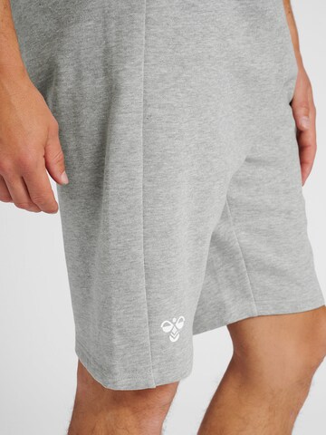 Hummel Regular Broek in Grijs