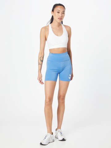 HummelSlimfit Sportske hlače 'TOLA' - plava boja