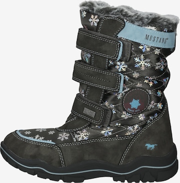 MUSTANG Stiefel in Grau