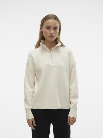 VERO MODA Sweater 'Goldneedle' in White: front