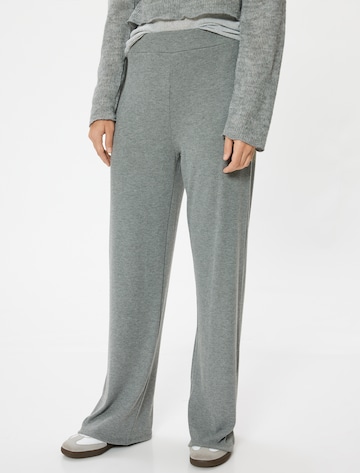 Koton Wide leg Pants in Grey: front