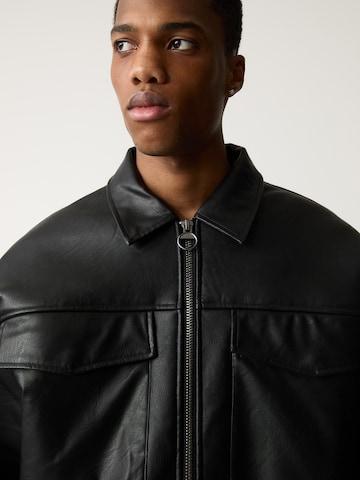 Pull&Bear Between-season jacket in Black