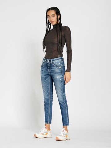 Coupe slim Jean 'Amelie' Gang en bleu