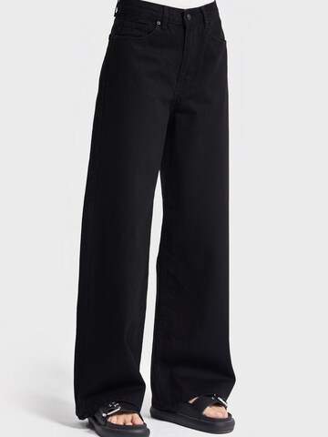 IT'S BASIC Baggy Jeans 'Baggy Mid Rise Jeans (Lenght 28)' in Black