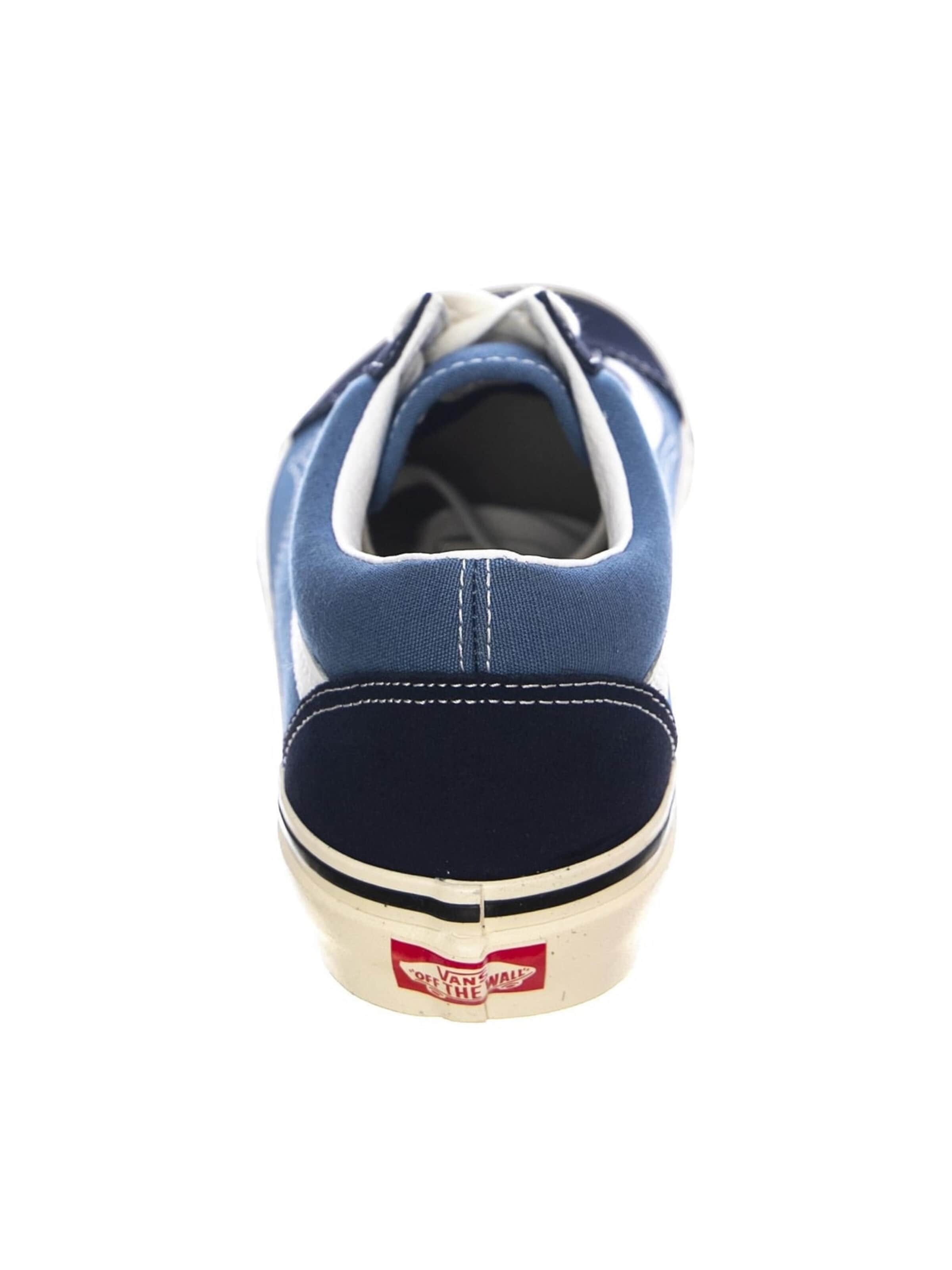 Scarpa stringata sportiva di VANS in blu
