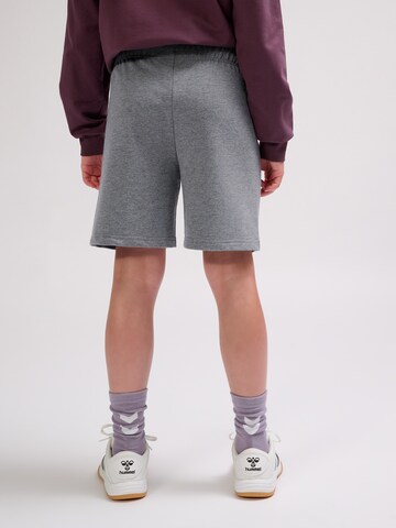 Hummel Regular Hose in Grau