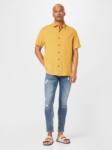 TOPMAN Regular fit Πουκάμισο σε κίτρινο