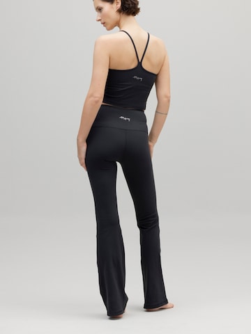 Hey Honey - Acampanado Leggings 'Flared Always Dressed' en negro