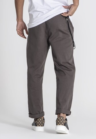 Gianni Kavanagh Regular Hose 'GK' in Braun