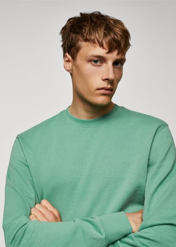 MANGO MAN Sweatshirt 'Nole' in Grün