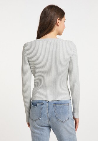 Mo ESSENTIALS Sweater in Grey