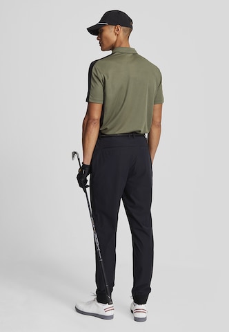 Regular Pantalon 'Lightweight' Lyle & Scott en noir