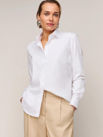 Vander Amsterdam Klederdracht blouse in Wit: voorkant