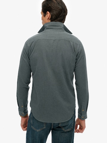 Superdry Regularny krój Koszula 'Trailsman' w kolorze zielony