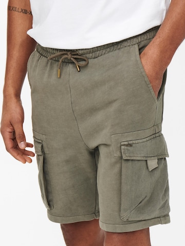 Only & Sons Regular Cargo trousers in Green