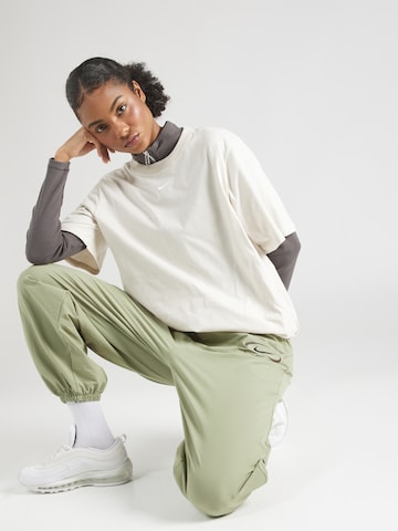 Nike Sportswear Μπλουζάκι 'Essentials' σε λευκό