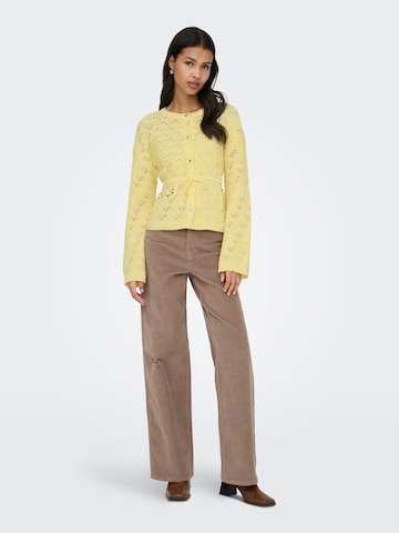 Cardigan 'ONLELKE' ONLY en jaune
