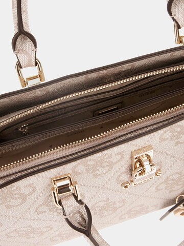 GUESS Handtasche 'Queensland' in Weiß