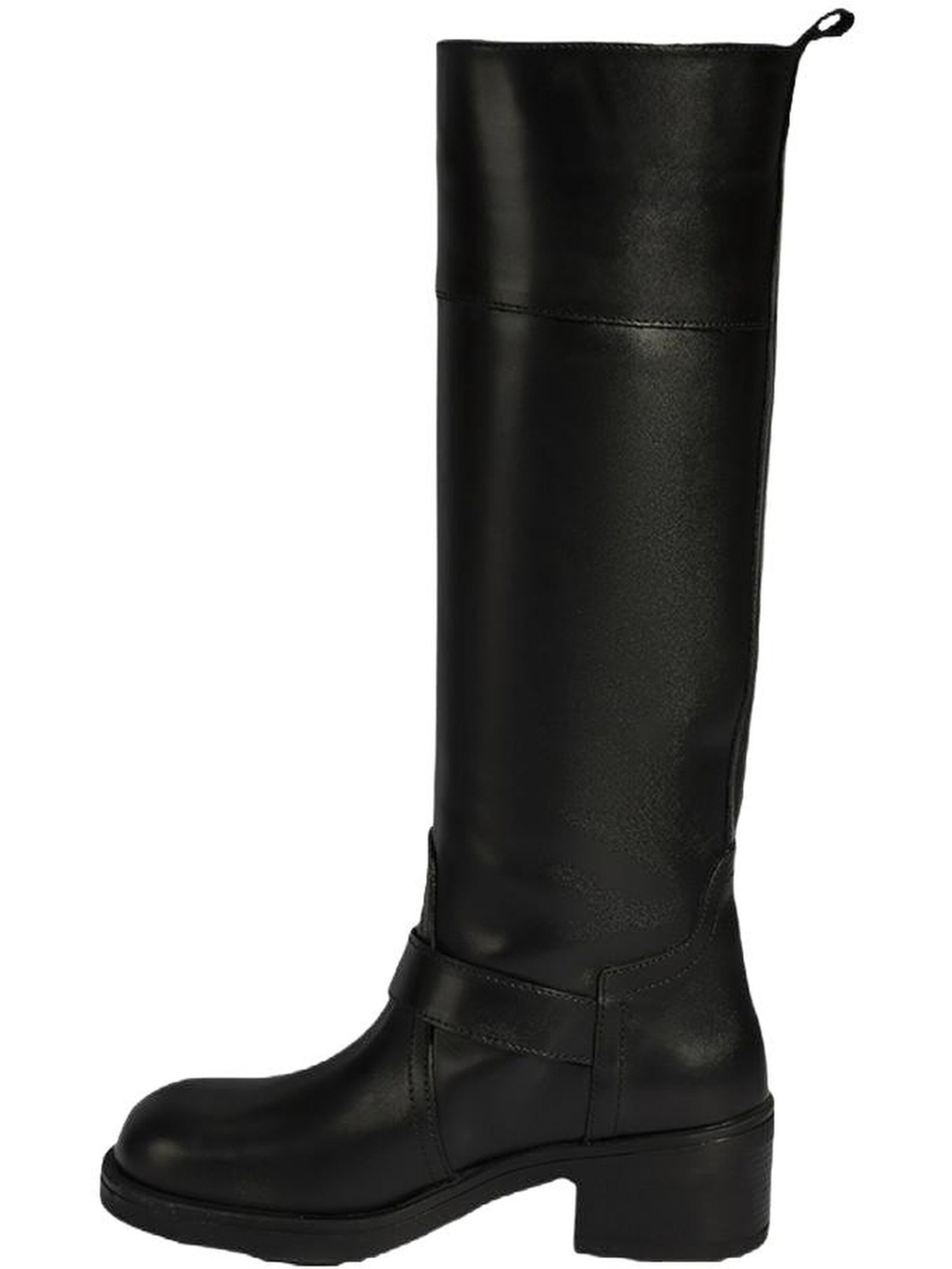 Desa Boots in Black