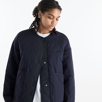 new balance - Chaqueta de entretiempo 'Quilted Bomber' en azul