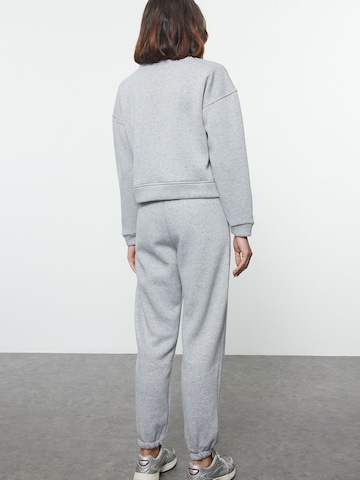 Trendyol - Fato de jogging em cinzento