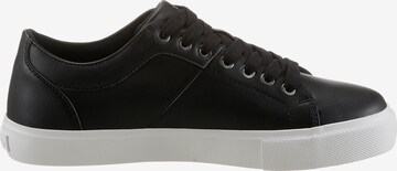 LEVI'S ® Låg sneaker 'Woodward' i svart