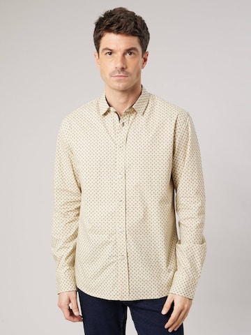 Coupe regular Chemise Deeluxe en beige