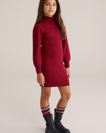 WE Fashion Платье в Красный