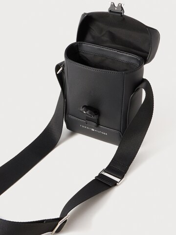 TOMMY HILFIGER Õlakott, värv must: tagant vaates