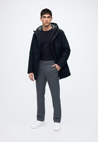 Parka mi-saison 'Kylian' Vintage Industries en noir