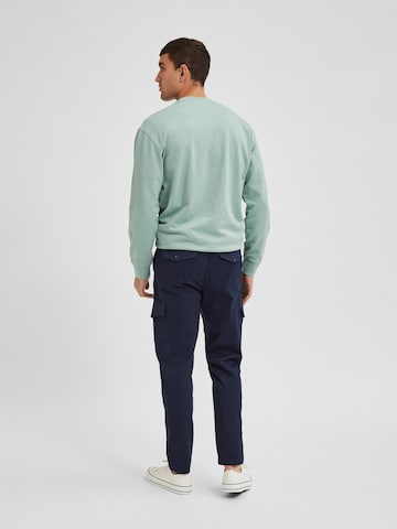 Regular Pantalon cargo 'Buxton' SELECTED HOMME en bleu