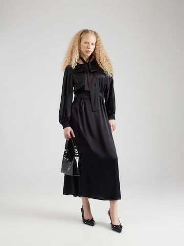 Robe 'Katjas' minimum en noir