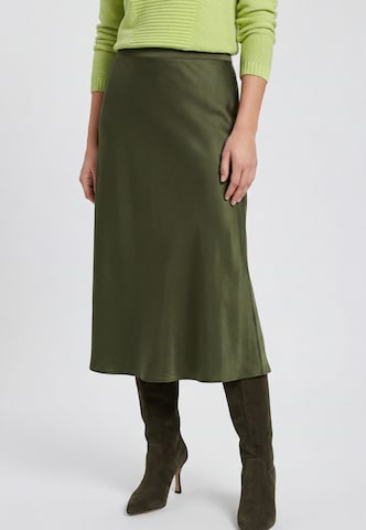 Olsen Skirt in Green: front