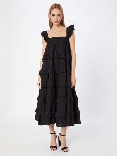 Rochie AllSaints pe negru, Vizualizare model