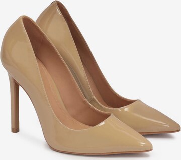 Kazar Pumps in Beige