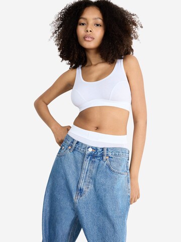 SLOGGI T-shirt BH in Wit
